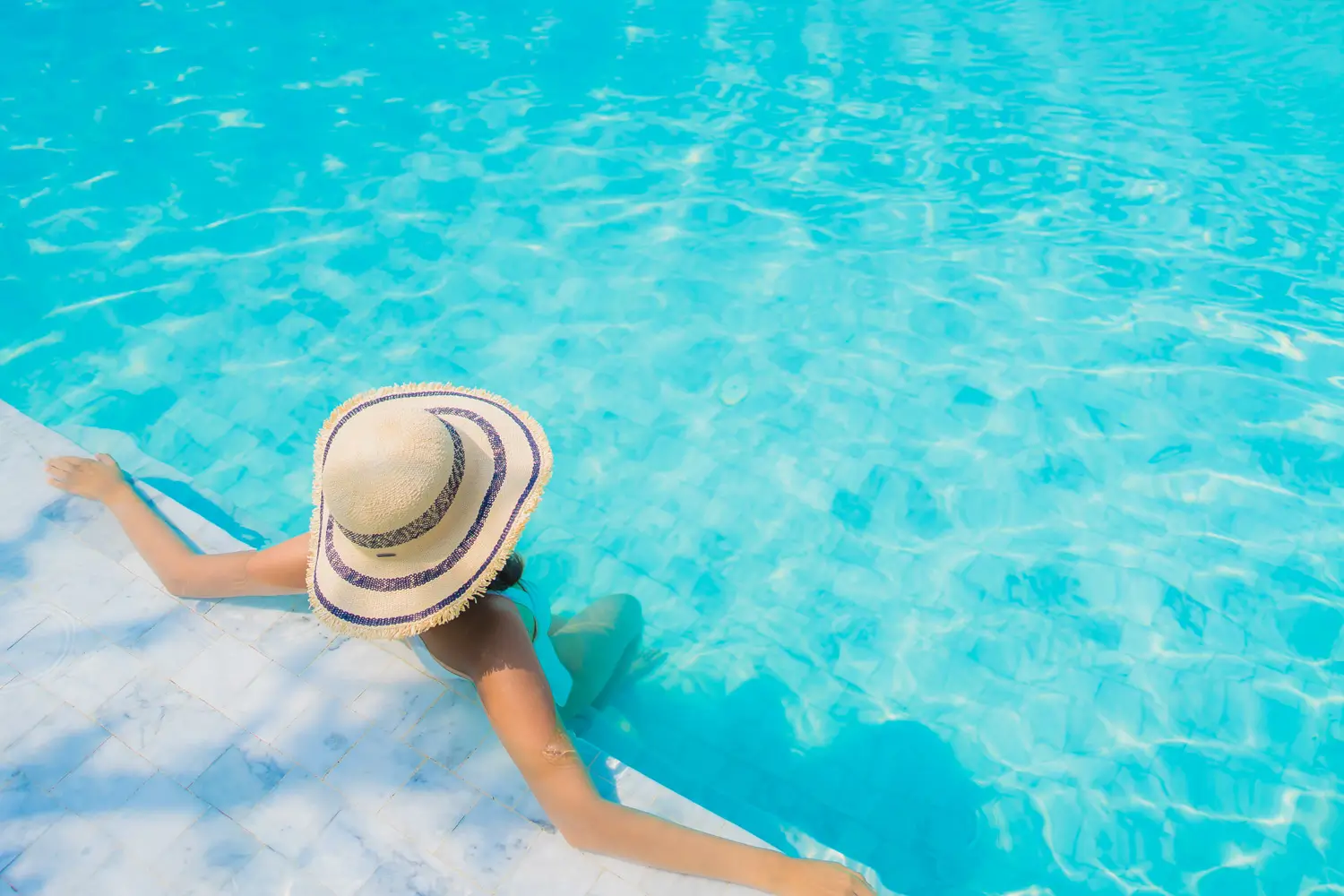Piscina a roma aperta in estate